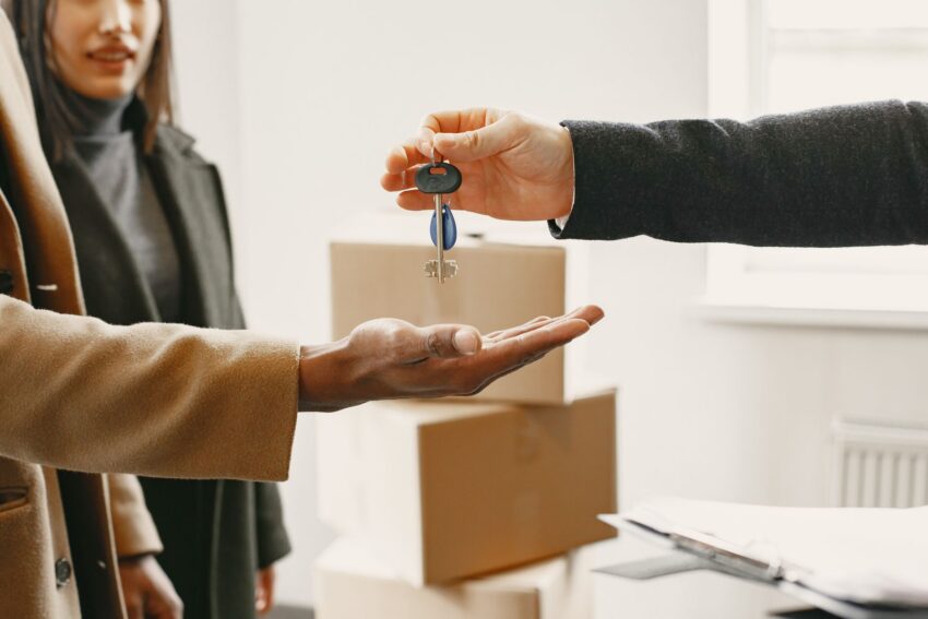 Ce verifici înainte să cumperi un apartament: acte, structură, consum energetic și costuri ascunse